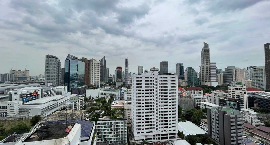 For rent 3 ベッドルーム condo in Watthana, Bangkok