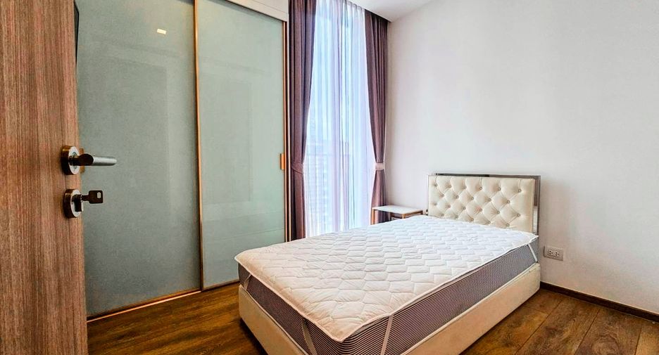 For rent 3 bedrooms condo in Watthana, Bangkok