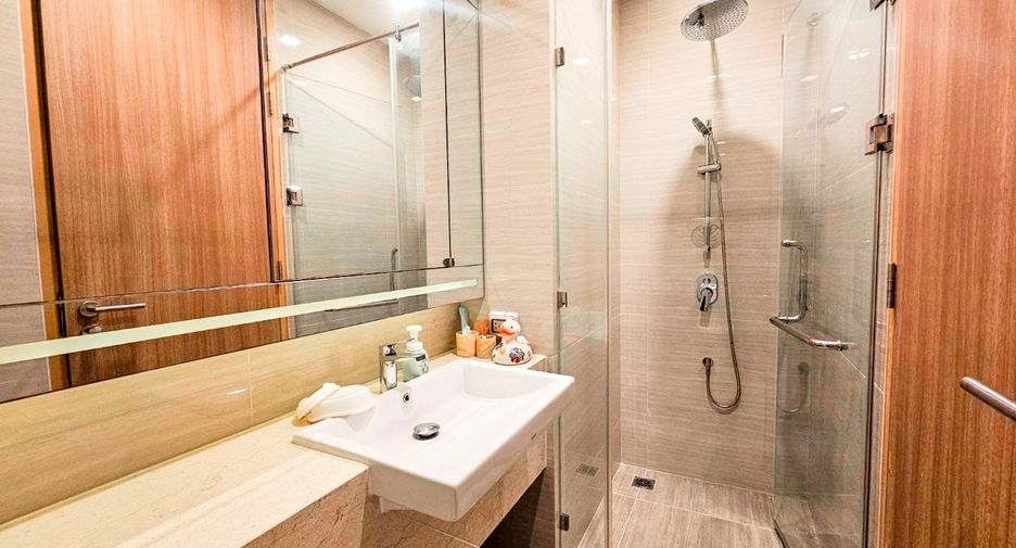 For rent 3 bedrooms condo in Watthana, Bangkok