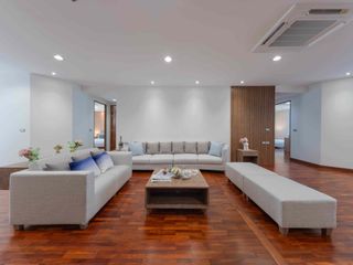 出租 4 卧室 公寓 在 Khlong Toei, 曼谷