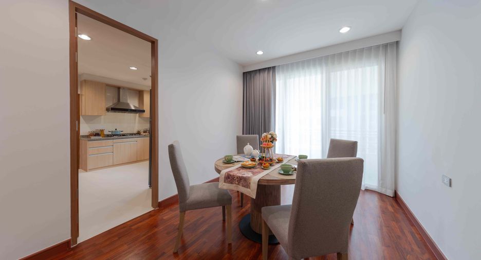 À louer 4 chambres condo à Khlong Toei, Bangkok