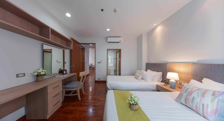 À louer 4 chambres condo à Khlong Toei, Bangkok