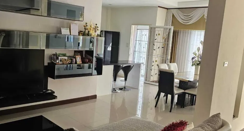 For sale 3 bedrooms house in Thalang, Phuket