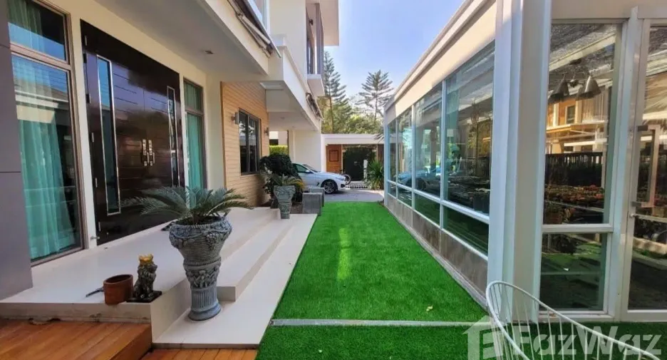 À vendre 4 chambres maison à Pak Kret, Nonthaburi