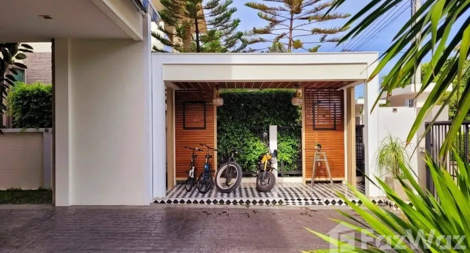 À vendre 4 chambres maison à Pak Kret, Nonthaburi