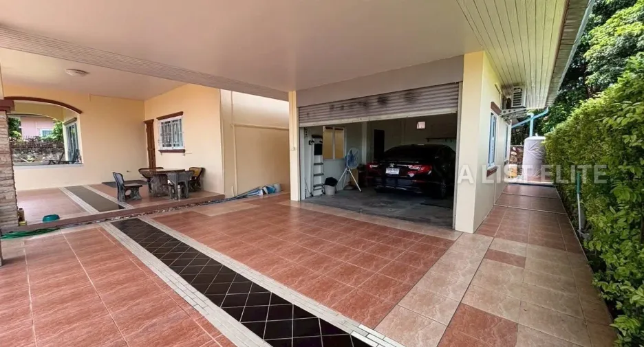 For sale 3 bedrooms house in Bang Lamung, Chonburi