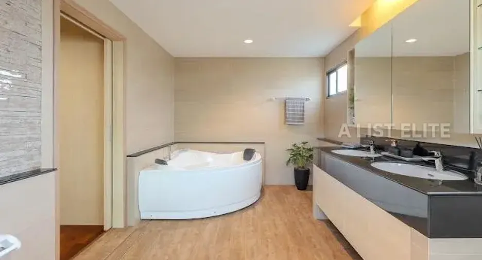 For rent 3 bedrooms house in Bang Lamung, Chonburi