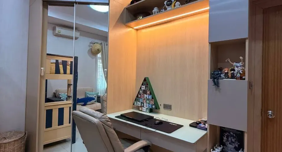 Reihenhaus zum Kauf mit 2 Zimmer in Bang Lamung, Chonburi