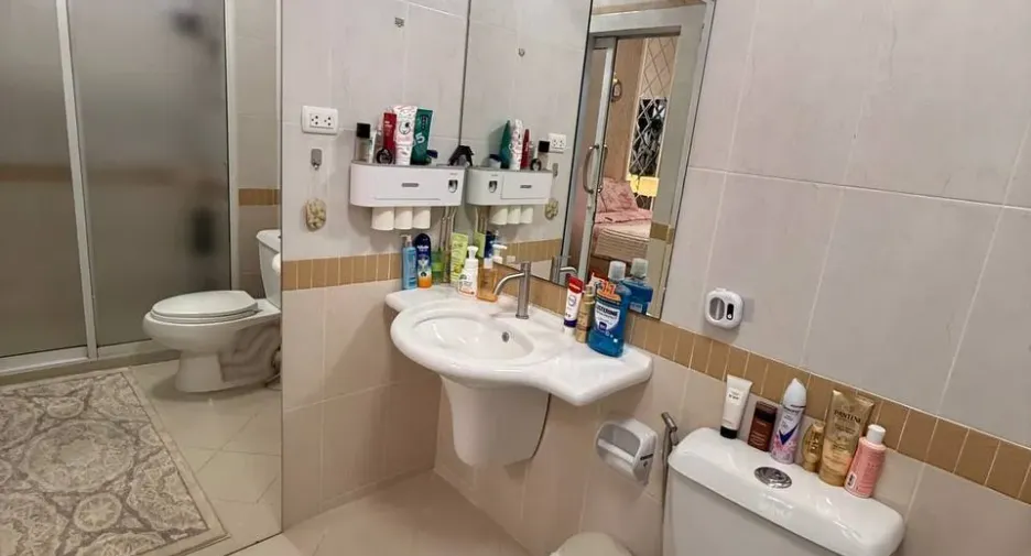 Reihenhaus zum Kauf mit 2 Zimmer in Bang Lamung, Chonburi