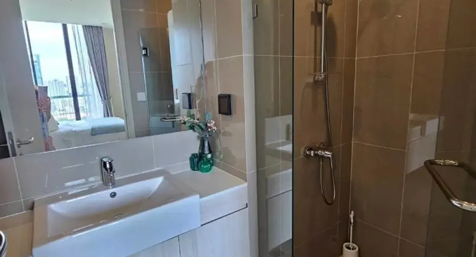 Wohnung zur Miete mit 1 Zimmer in Watthana, Bangkok