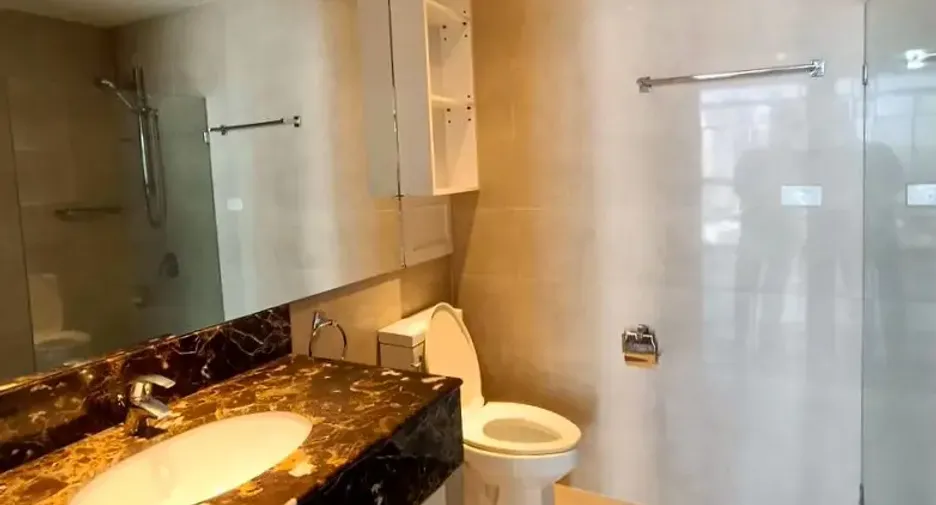 For rent 3 bedrooms condo in Watthana, Bangkok