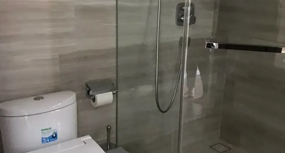 Condo en alquiler de 2 habitaciones en Khlong Toei, Bangkok