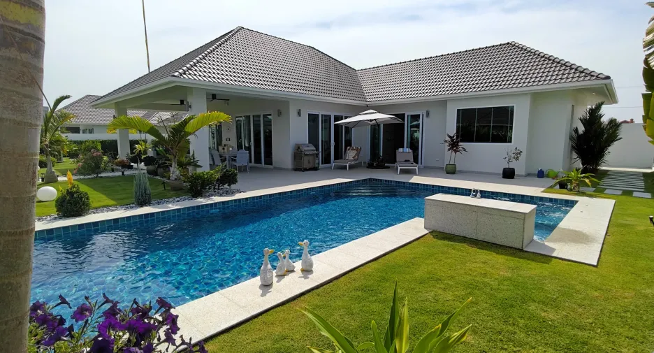 For sale 3 bedrooms villa in Hua Hin, Prachuap Khiri Khan