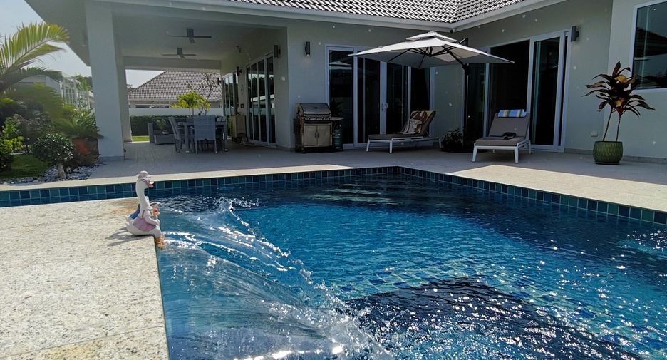 For sale 3 bedrooms villa in Hua Hin, Prachuap Khiri Khan
