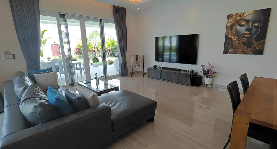 For sale 3 bedrooms villa in Hua Hin, Prachuap Khiri Khan