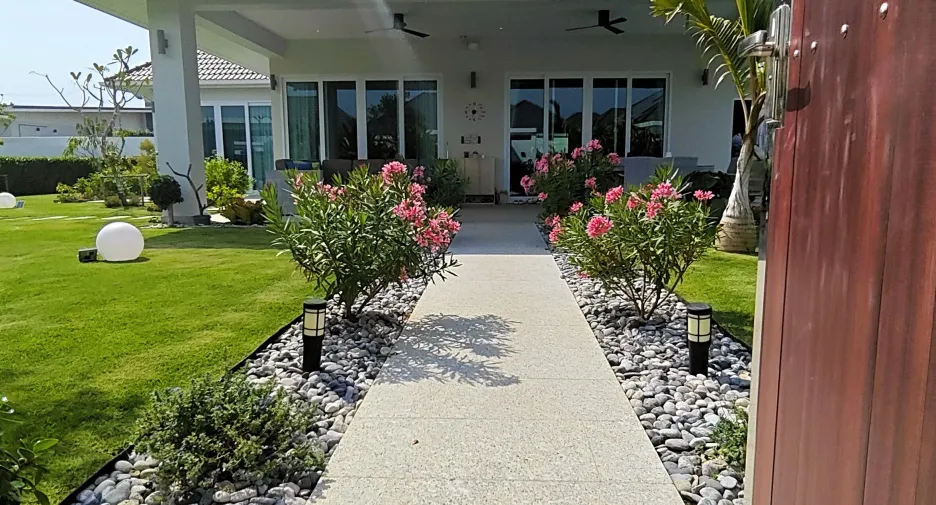 For sale 3 bedrooms villa in Hua Hin, Prachuap Khiri Khan