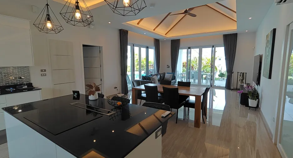 For sale 3 bedrooms villa in Hua Hin, Prachuap Khiri Khan