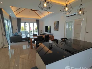 For sale 3 bedrooms villa in Hua Hin, Prachuap Khiri Khan