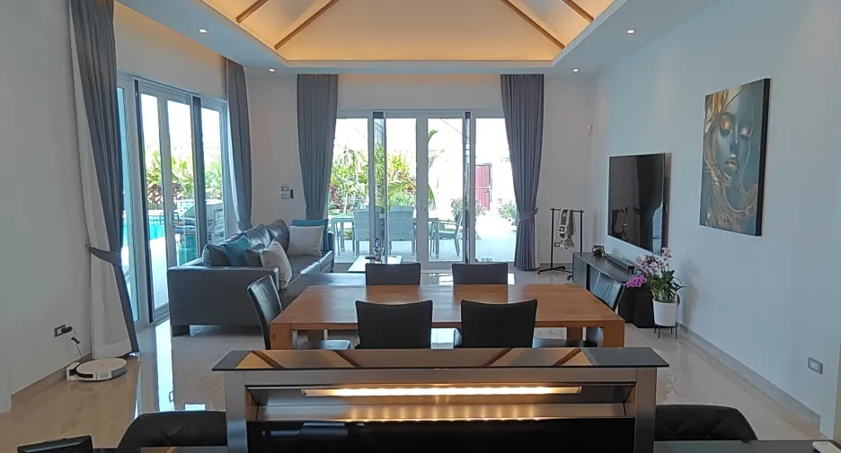 For sale 3 bedrooms villa in Hua Hin, Prachuap Khiri Khan