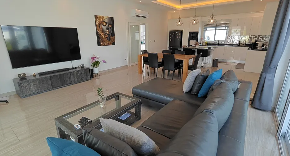 For sale 3 bedrooms villa in Hua Hin, Prachuap Khiri Khan