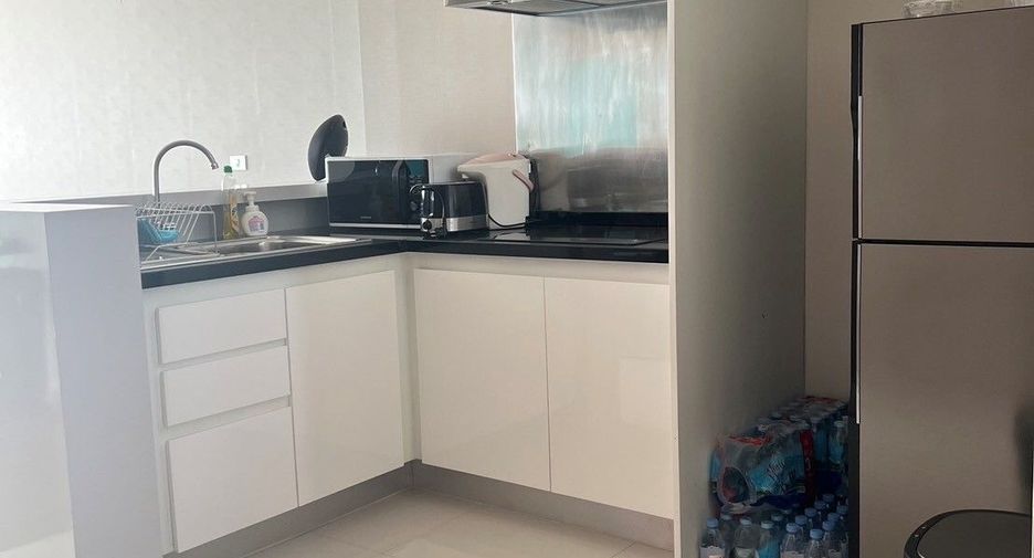 出售 和 出租 2 卧室 公寓 在 Sattahip, Chon Buri