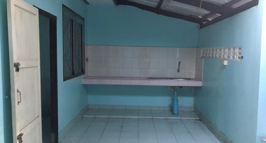 For sale 2 bedrooms townhouse in Mueang Rayong, Rayong