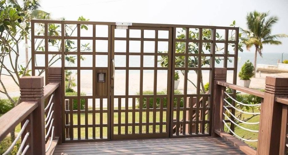 For sale 3 bedrooms villa in Bang Lamung, Chonburi