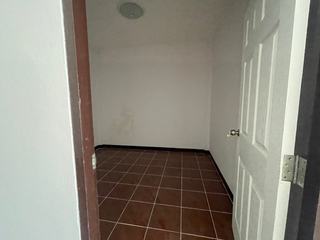 Casa adosada en venta de 2 habitaciones en Mueang Rayong, Rayong