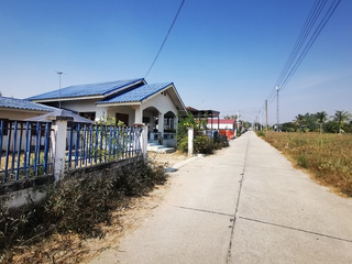 出售 1 卧室 独立屋 在 Nikhom Phatthana, Rayong