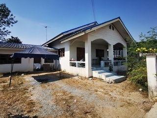 出售 1 卧室 独立屋 在 Nikhom Phatthana, Rayong