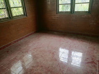 出售 3 卧室 独立屋 在 Nikhom Phatthana, Rayong