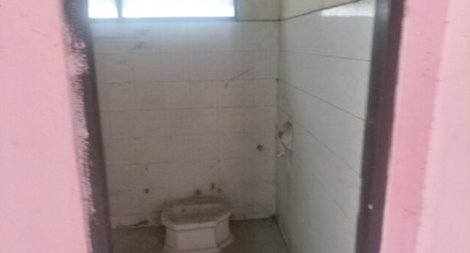 For sale 3 bedrooms house in Sam Khok, Pathum Thani