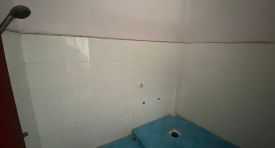 Gewerbefläche zum Kauf mit 2 Zimmer in Mueang Rayong, Rayong