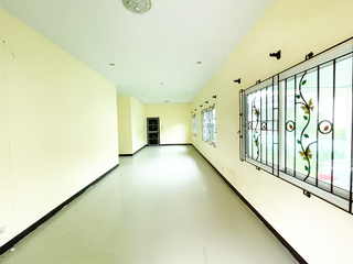 Haus zum Kauf mit 2 Zimmer in Pluak Daeng, Rayong