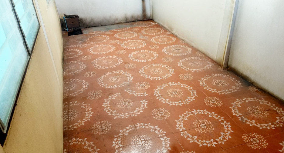 For sale 2 ベッドルーム townhouse in Pluak Daeng, Rayong
