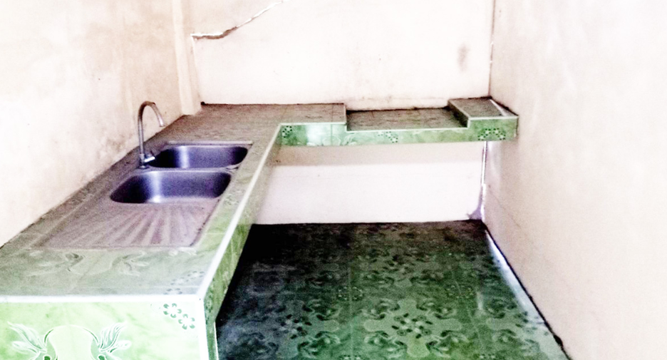 Haus zum Kauf mit 1 Zimmer in Pluak Daeng, Rayong