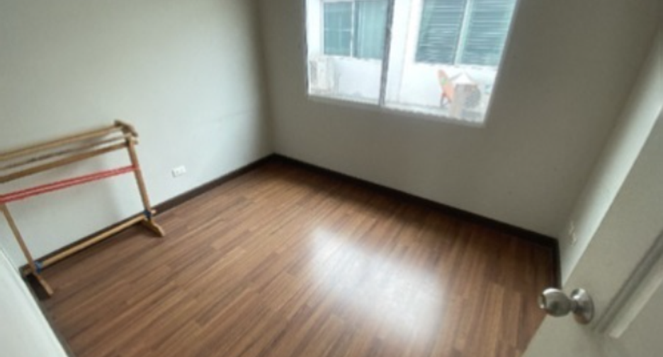 For sale 3 bedrooms townhouse in Bang Bon, Bangkok
