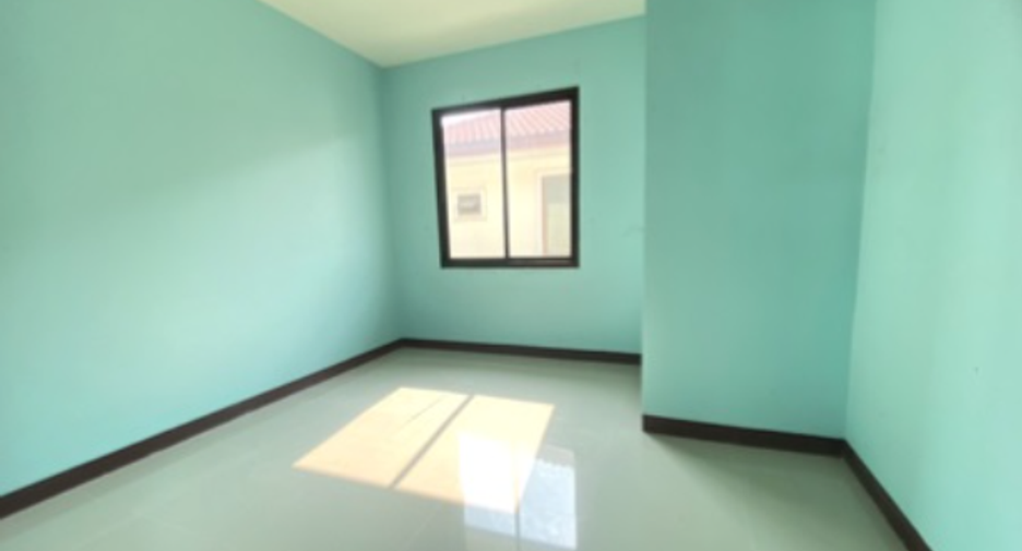 À vendre 2 chambres maison à Si Racha, Chonburi