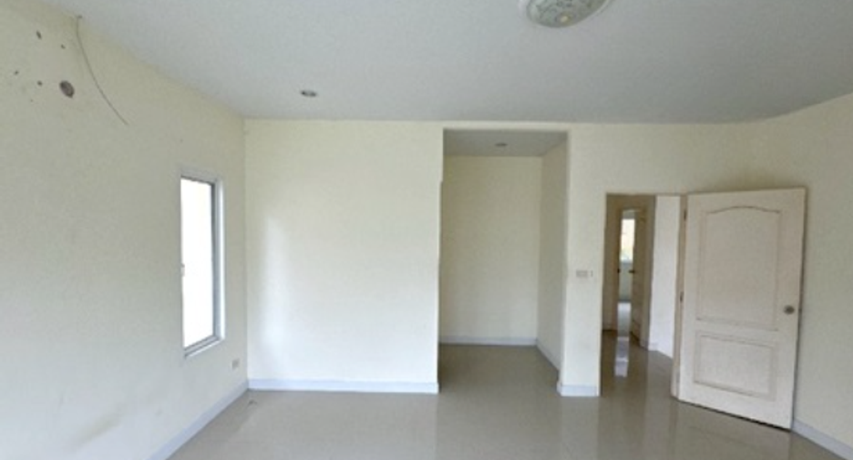 For sale 3 bedrooms house in Phan Thong, Chonburi