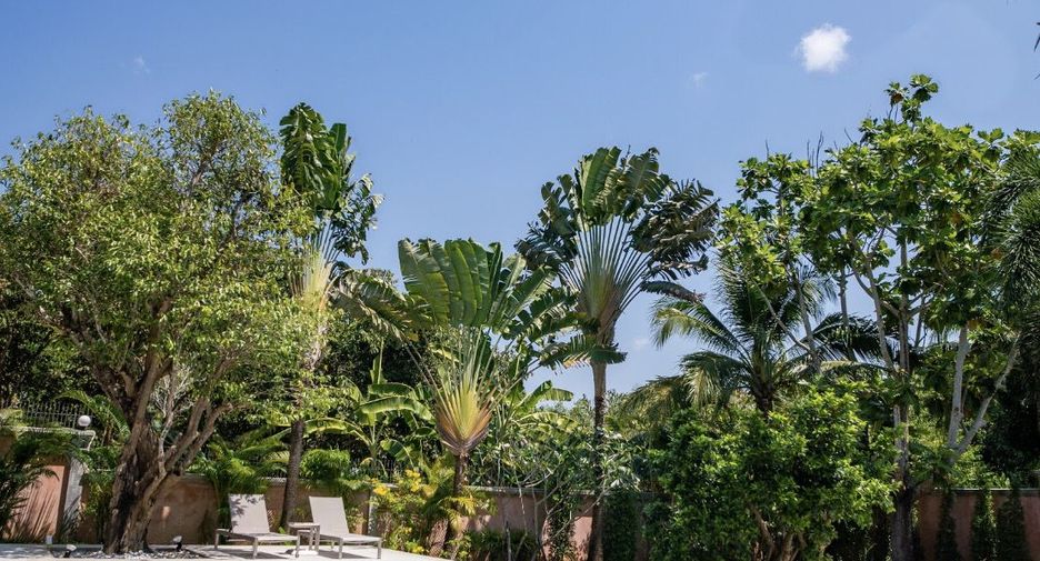 For sale 5 bedrooms villa in Mueang Phuket, Phuket