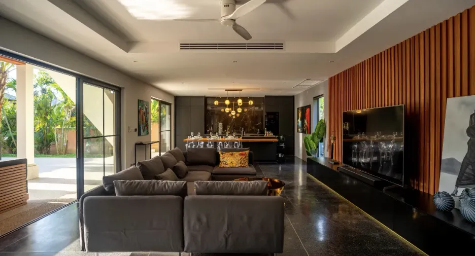 For sale 5 bedrooms villa in Mueang Phuket, Phuket