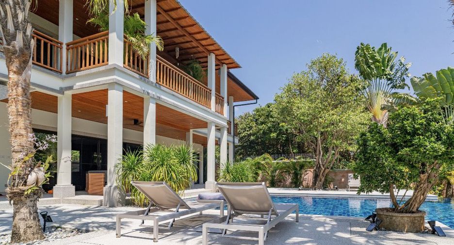 For sale 5 bedrooms villa in Mueang Phuket, Phuket