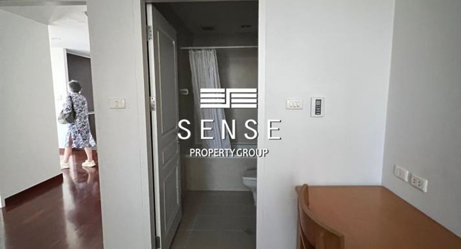 For rent 2 ベッドルーム condo in Watthana, Bangkok