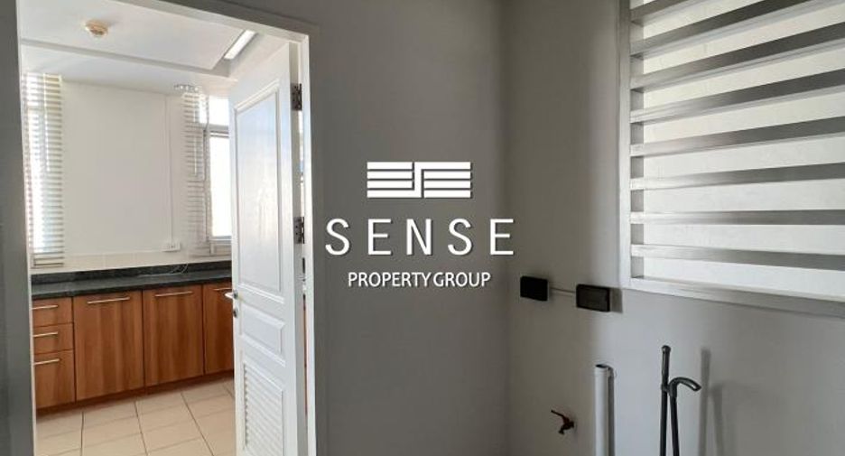 For rent 2 ベッドルーム condo in Watthana, Bangkok