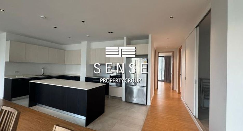 For rent 3 bedrooms condo in Watthana, Bangkok