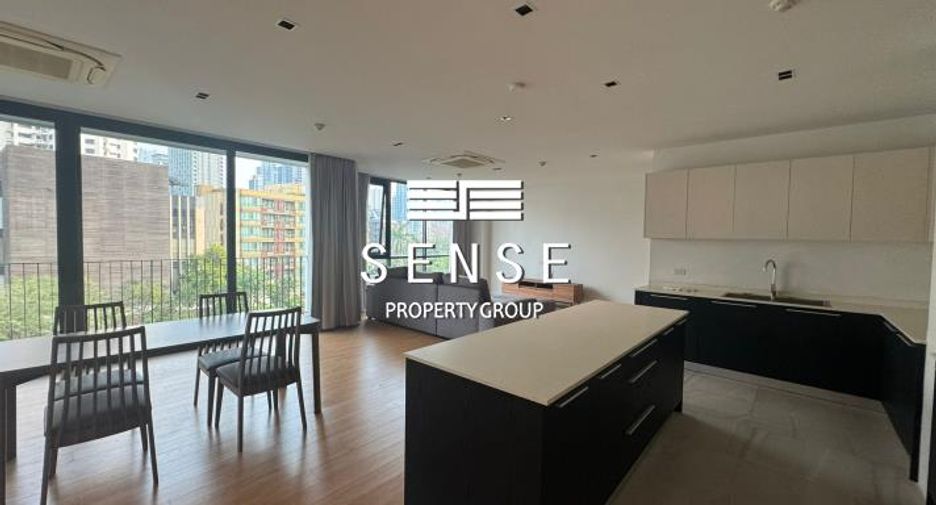 For rent 3 bedrooms condo in Watthana, Bangkok