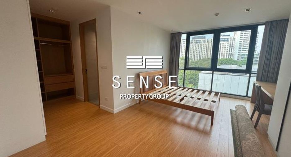For rent 3 bedrooms condo in Watthana, Bangkok