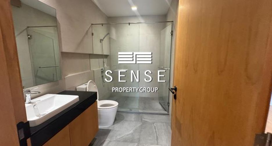 For rent 3 bedrooms condo in Watthana, Bangkok