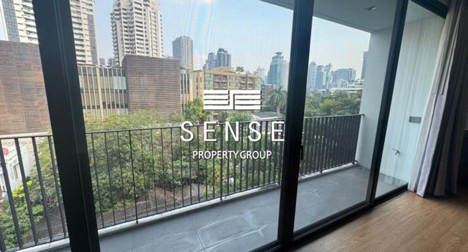 For rent 3 bedrooms condo in Watthana, Bangkok