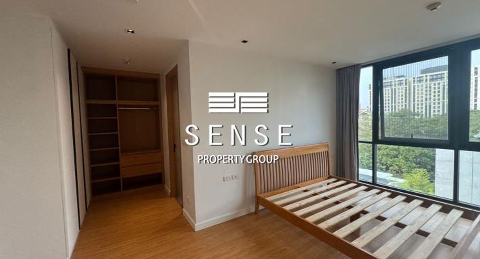 For rent 3 bedrooms condo in Watthana, Bangkok